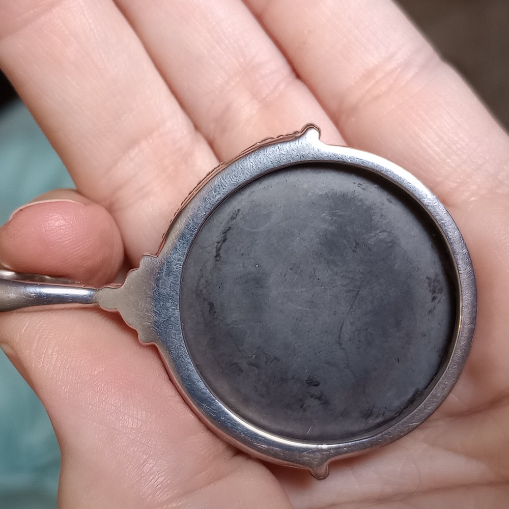 Hematite Goddess Pendant - Picture 4 of 4
